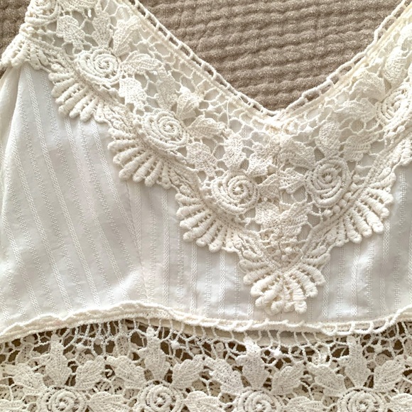 Crochet Crop Tank - Picture 2 of 9